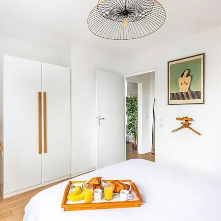 Apartment La Belle Rose - 4 Personnes Proche Gare Bordeaux