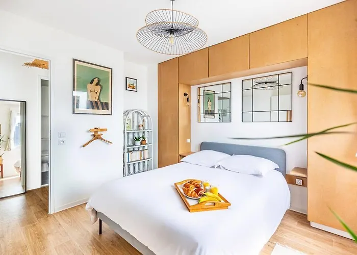 Apartment La Belle Rose - 4 Personnes Proche Gare Bordeaux *